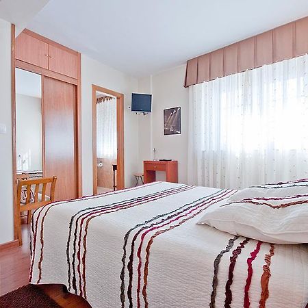 Porto De Rinlo Hotel ภายนอก รูปภาพ