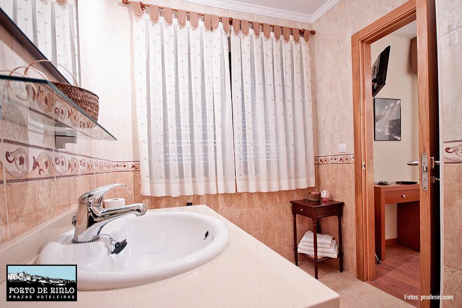 Porto De Rinlo Hotel ภายนอก รูปภาพ